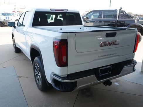 Used 2025 GMC Sierra 1500 SLT RWD image 11