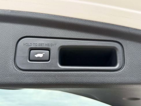 Certified 2023 Acura MDX SH-AWD image 9