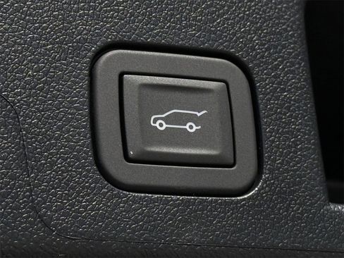 New 2026 Chevrolet Equinox LT w/ Convenience Package II image 22