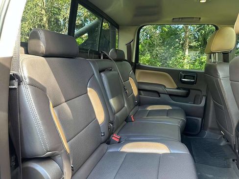 Used 2017 GMC Sierra 2500 Denali w/ Duramax Plus Package image 16