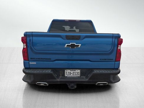 Used 2024 Chevrolet Silverado 1500 Custom Trail Boss w/ LPO, Dark Essentials Package AWD/4WD image 5