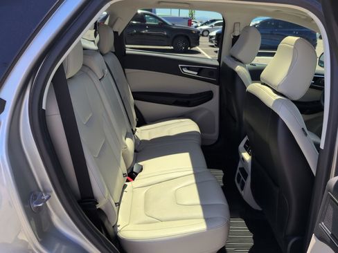 Used 2020 Ford Edge Titanium w/ Equipment Group 301A AWD/4WD image 13