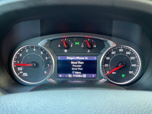 Used 2021 GMC Acadia SLT w/ Elevation Edition image 17