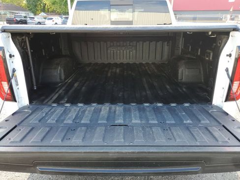 Used 2024 GMC Sierra 1500 AT4 w/ Technology Package image 34