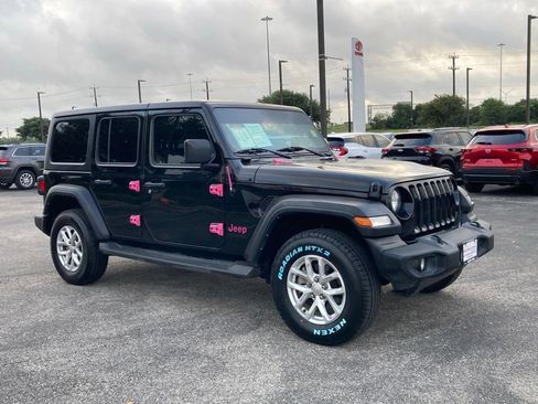 Used 2023 Jeep Wrangler Unlimited Sport AWD/4WD image 3