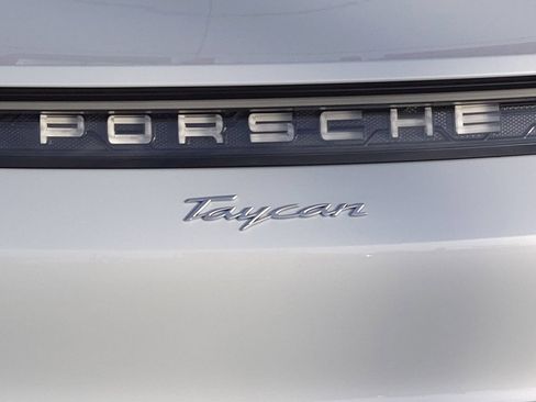 Used 2025 Porsche Taycan RWD image 12