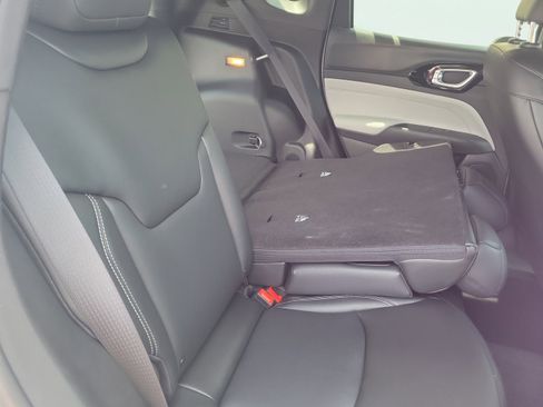 New 2026 Jeep Compass Limited AWD/4WD image 14