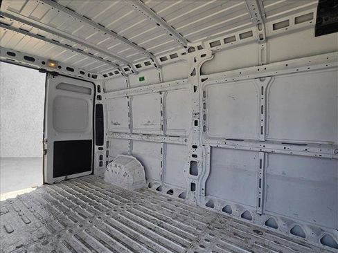 Used 2023 RAM ProMaster 2500 FWD image 17