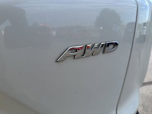 Used 2018 Honda CR-V EX image 4