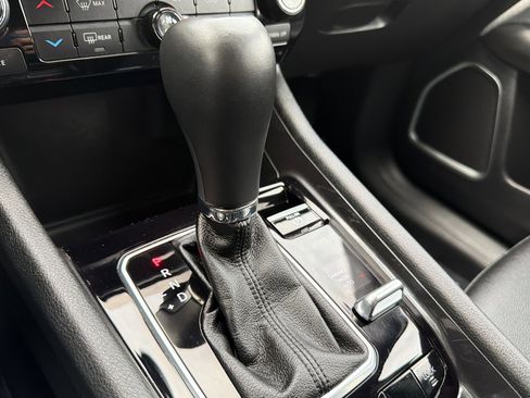 Used 2024 Jeep Compass Latitude AWD/4WD image 20