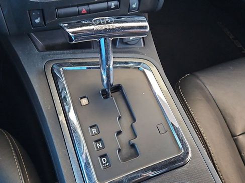 Used 2011 Dodge Challenger RWD image 12