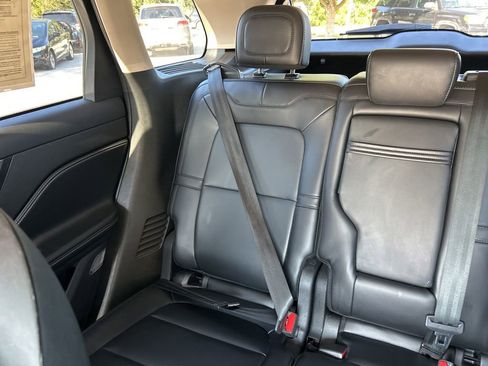 Used 2023 Lincoln Corsair Standard image 12