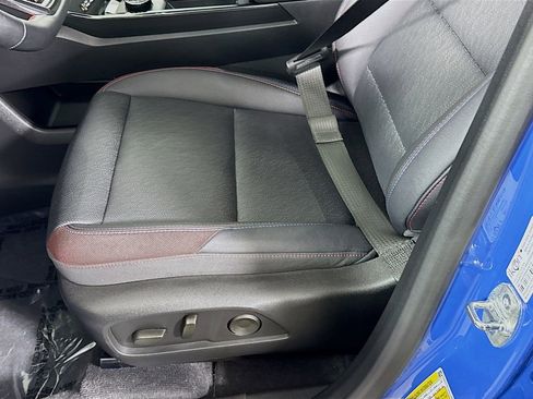 Used 2025 Chevrolet Equinox RS image 23