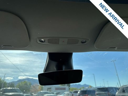 Used 2023 Tesla Model Y Long Range AWD/4WD image 23