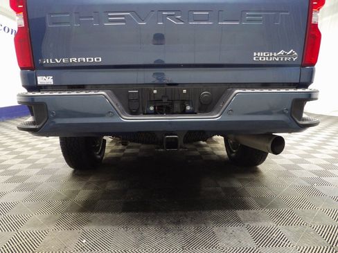 Used 2024 Chevrolet Silverado 2500 High Country image 43