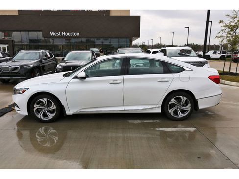 Used 2018 Honda Accord EX image 5