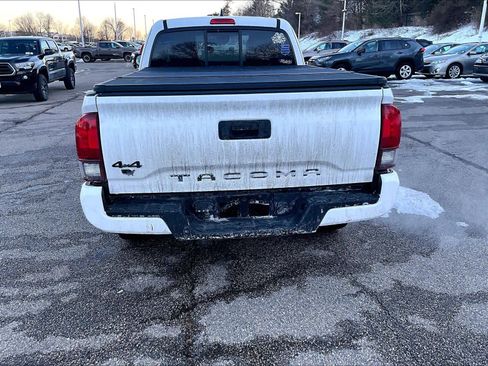 Certified 2019 Toyota Tacoma SR w/ SX Package image 7