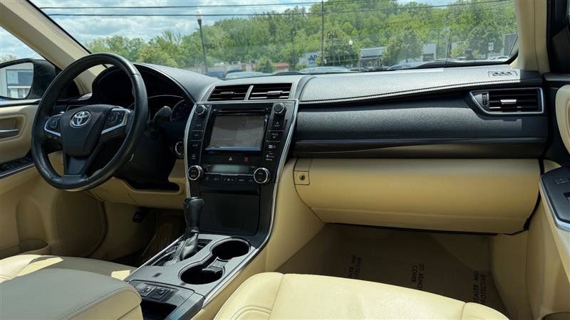 Used 2015 Toyota Camry XLE FWD image 43