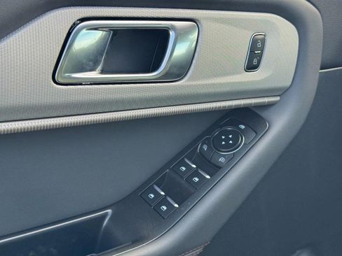 New 2026 Ford Explorer Active w/ Active Comfort Package image 12