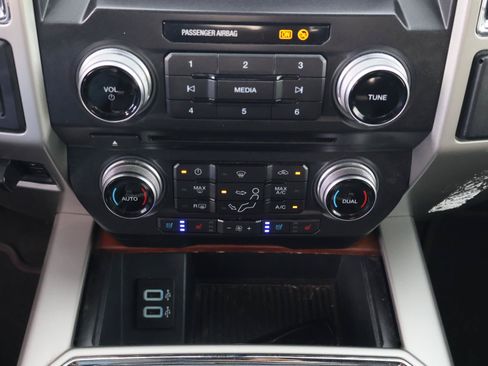Used 2017 Ford F250 King Ranch w/ King Ranch Ultimate Package AWD/4WD image 25