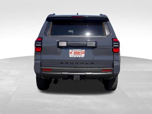 Certified 2025 Toyota 4Runner SR5 AWD/4WD image 4