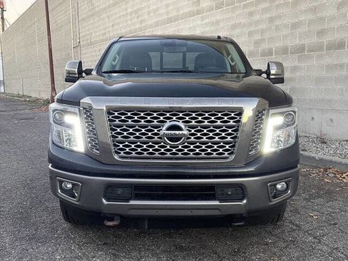 Used 2017 Nissan Titan Platinum Reserve image 9