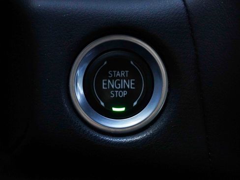 Used 2021 Chevrolet Suburban Premier w/ Premium Package image 19