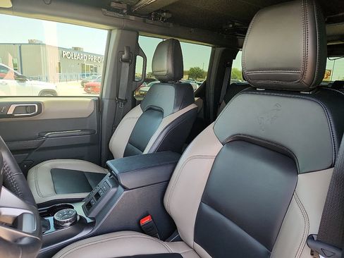 Used 2024 Ford Bronco Wildtrak AWD/4WD image 7