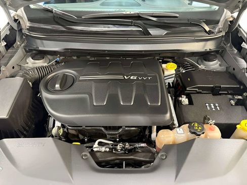 Used 2019 Jeep Cherokee Trailhawk w/ Comfort & Convenience Group AWD/4WD image 44