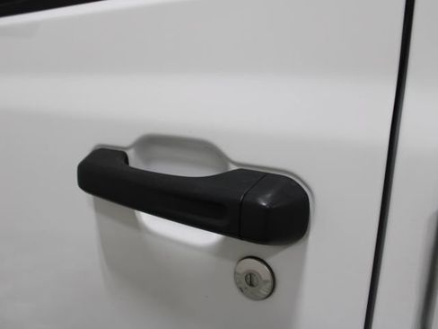 Used 2021 Jeep Gladiator Sport AWD/4WD image 15