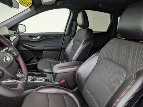 Certified 2023 Ford Escape ST-Line w/ Tech Pack #1 AWD/4WD image 2
