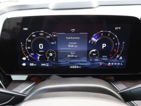 Used 2025 Chevrolet Tahoe Premier image 25