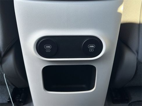 New 2026 Hyundai Ioniq 5 SE image 32