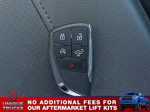 Used 2024 GMC Sierra 2500 AT4 w/ AT4 Premium Plus Package image 37