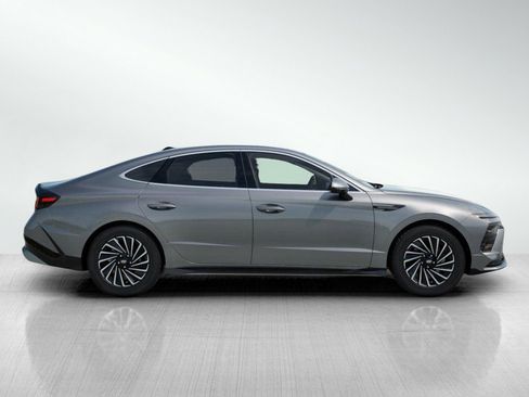 New 2026 Hyundai Sonata Limited image 8