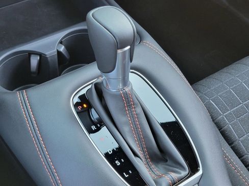 Used 2025 Honda HR-V Sport image 34