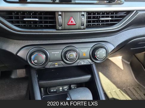Used 2020 Kia Forte LXS FWD image 22