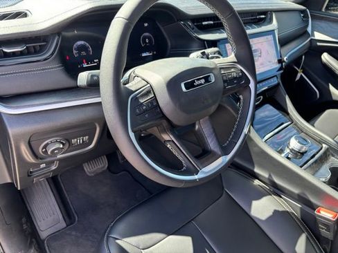 New 2026 Jeep Grand Cherokee L Limited w/ Limited Altitude Package image 14