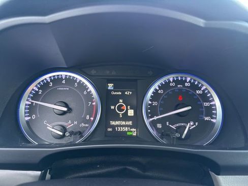 Used 2018 Toyota Highlander XLE image 22
