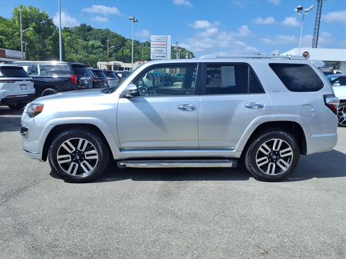 Used 2021 Toyota 4Runner Limited AWD/4WD image 7