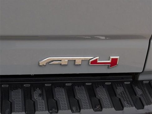 Used 2024 GMC Sierra 2500 AT4 w/ AT4 Premium Plus Package image 12