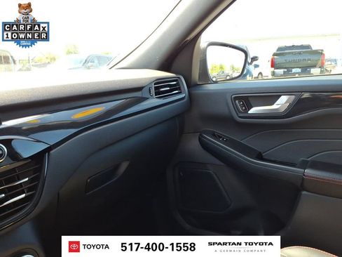 Used 2025 Ford Escape ST-Line FWD image 22