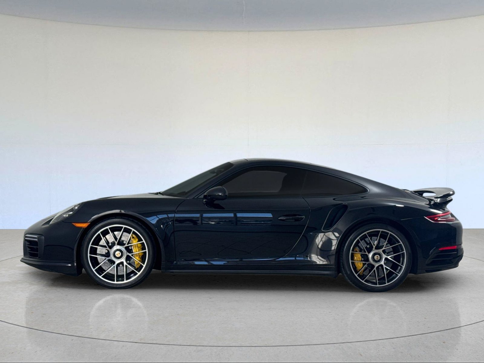Used 2019 Porsche 911 Turbo S AWD/4WD image 2
