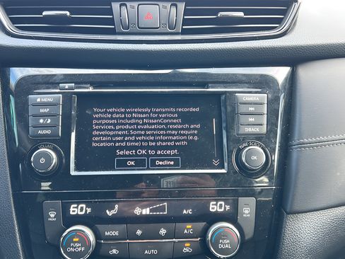 Used 2020 Nissan Rogue SL AWD/4WD image 21