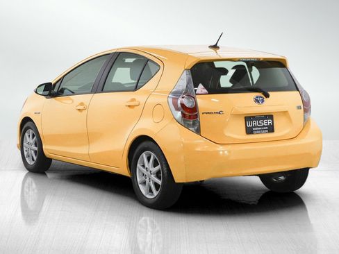 Used 2014 Toyota Prius C Three image 3