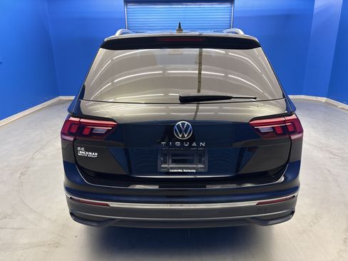 Certified 2023 Volkswagen Tiguan SE FWD image 6