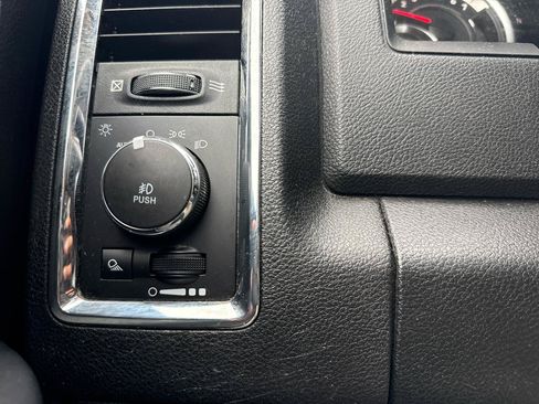 Used 2017 RAM 1500 Laramie RWD image 44