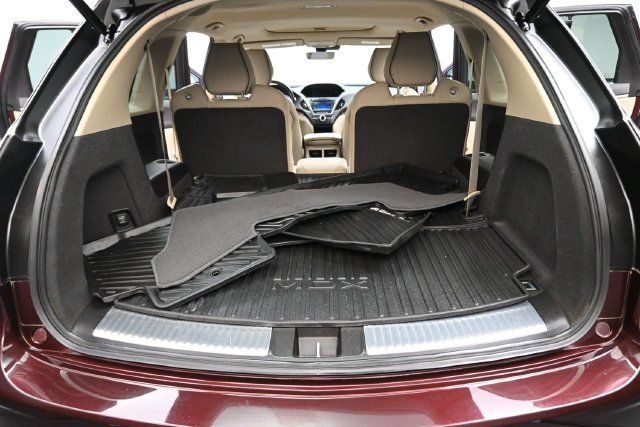 Used 2017 Acura MDX w/ Advance Package FWD image 16