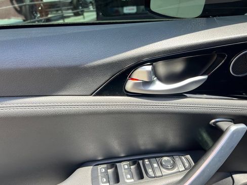 Used 2020 Kia Stinger GT-Line RWD image 25