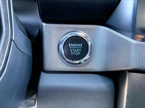 Used 2026 Ford F250 Platinum AWD/4WD image 45